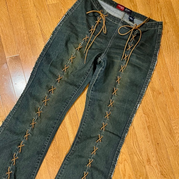 💕SOLD💕 Y2K Younqiue Jeans brand lace up flared jeans - Picture 2 of 5